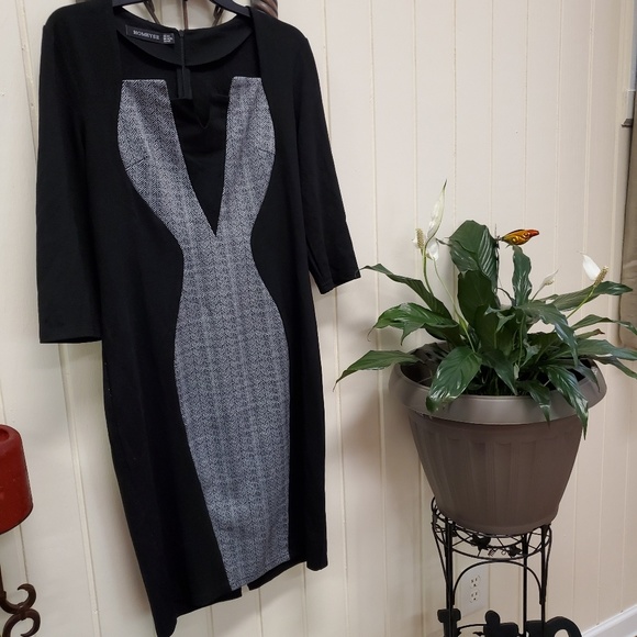 Gray black and white 3q sleeves dress - Picture 2 of 2